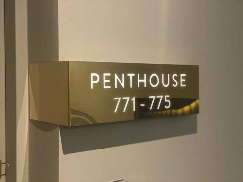 Riverton Penthouse LED-skylt_1